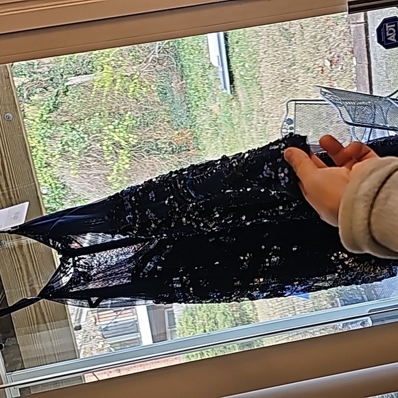 McDougal midnight formal gown size 12 unworn - Picture 2 of 4